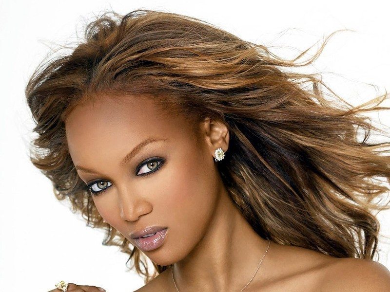 Tyra_banks_1_adopting_10308